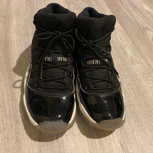 Jordan retro 11 space jam basketball shoes.